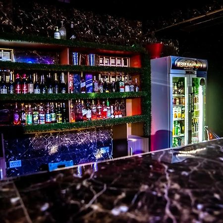 Homey Lodge Kumasi Bagian luar foto