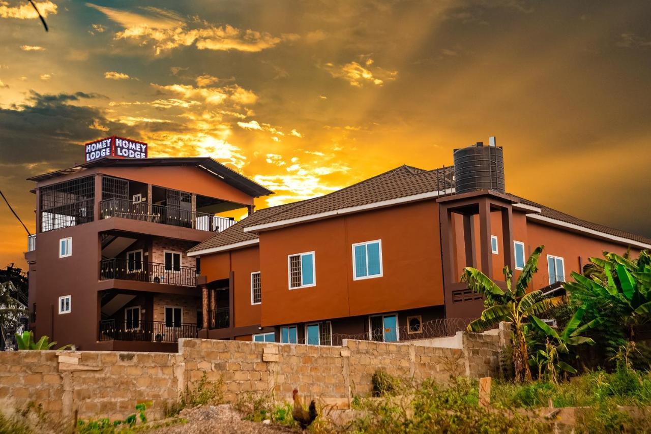 Homey Lodge Kumasi Bagian luar foto