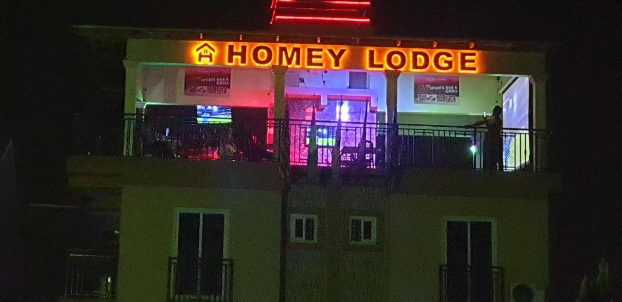 Homey Lodge Kumasi Bagian luar foto