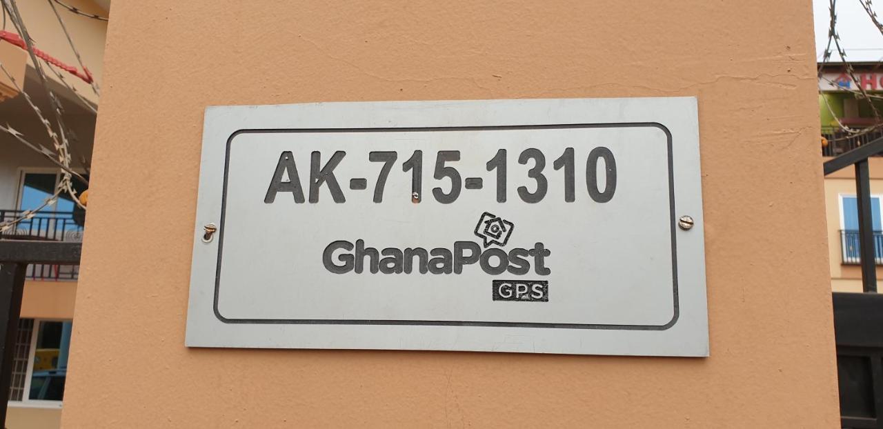 Homey Lodge Kumasi Bagian luar foto